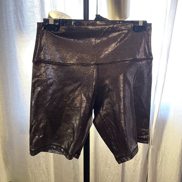 Lululemon ALIGN shiny HR Short sz 10
